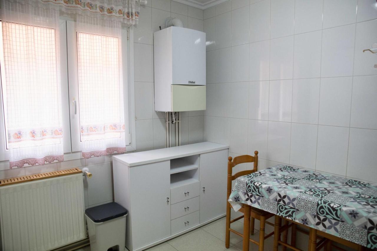 Les Fuentines Appartement Onís Buitenkant foto