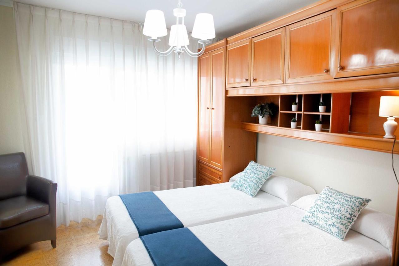 Les Fuentines Appartement Onís Buitenkant foto