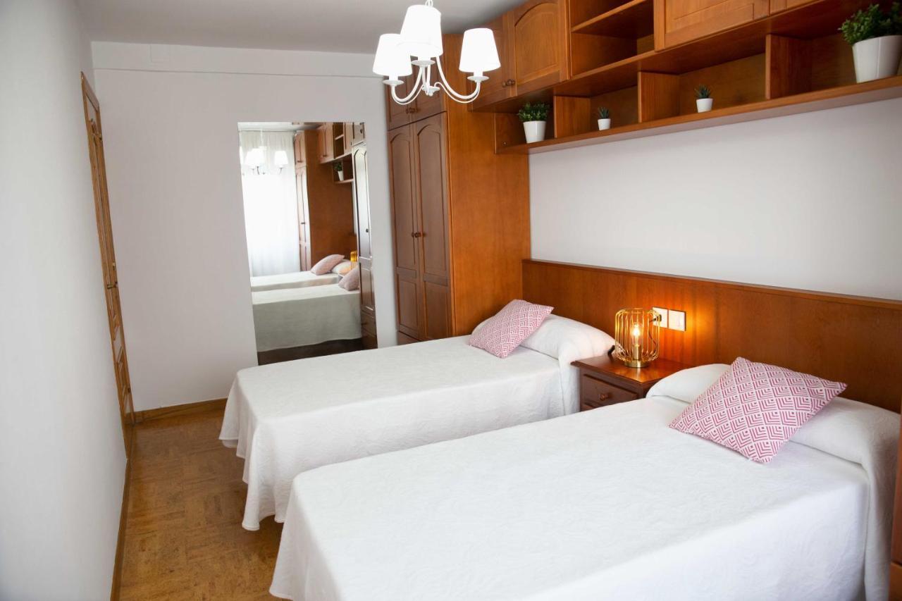 Les Fuentines Appartement Onís Buitenkant foto