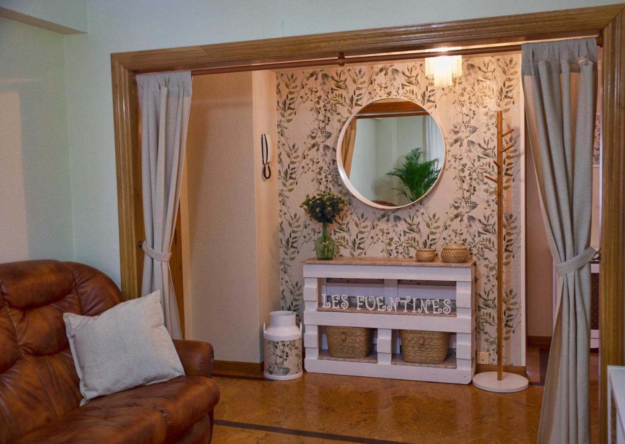 Les Fuentines Appartement Onís Buitenkant foto